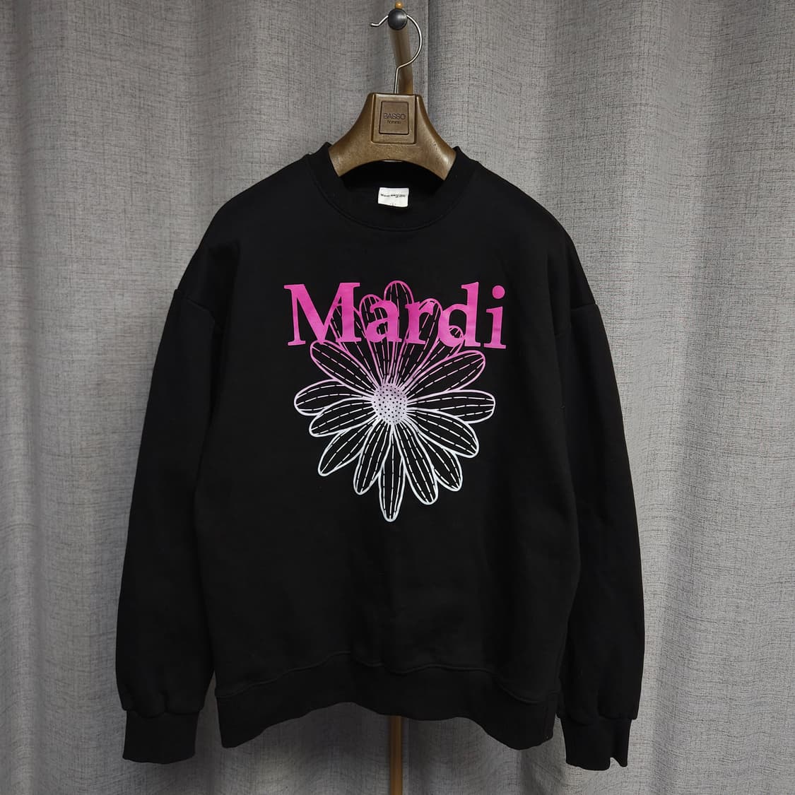 L ) 마르디 메크르디 플라워 그라데이션 맨투맨 상품이미지3