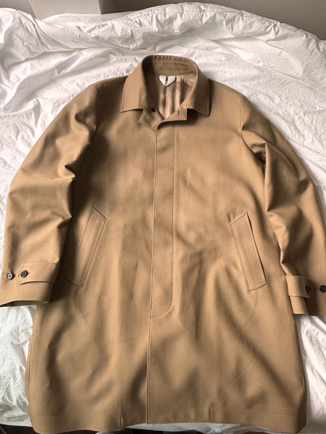 이탈리아 Beste 원단, 북유럽 감성의 완성 — ARKET 코트 상품이미지1