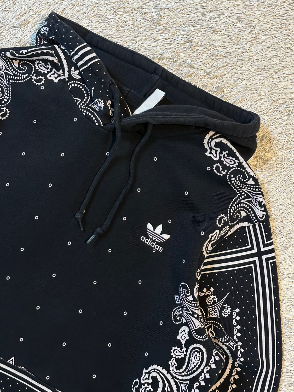 아디다스 ADIDAS 페이즐리 반다나 패턴 후드티 블랙 상품이미지2