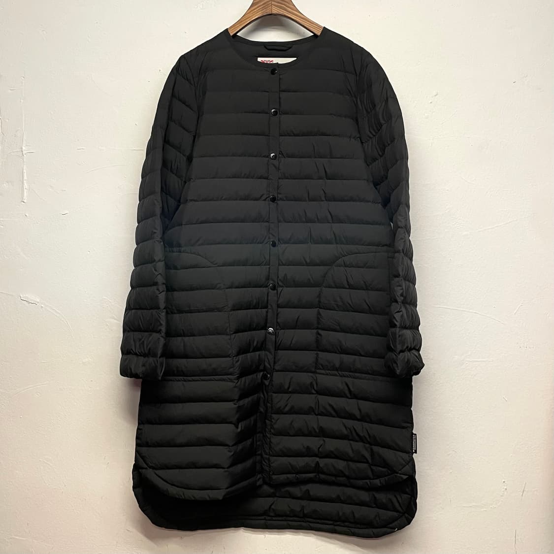 트레디셔널 웨더웨어 아클리 롱 다운 경량 패딩   상품이미지1