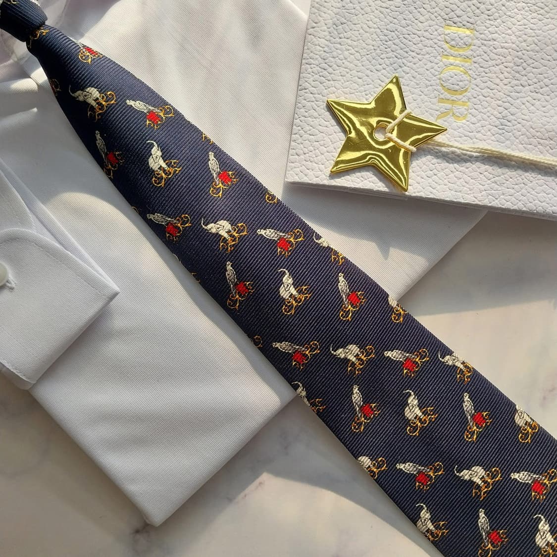 디올 실크 네이비 코끼리 패턴 넥타이 9.8cm A+등급 K1629
 상품이미지8