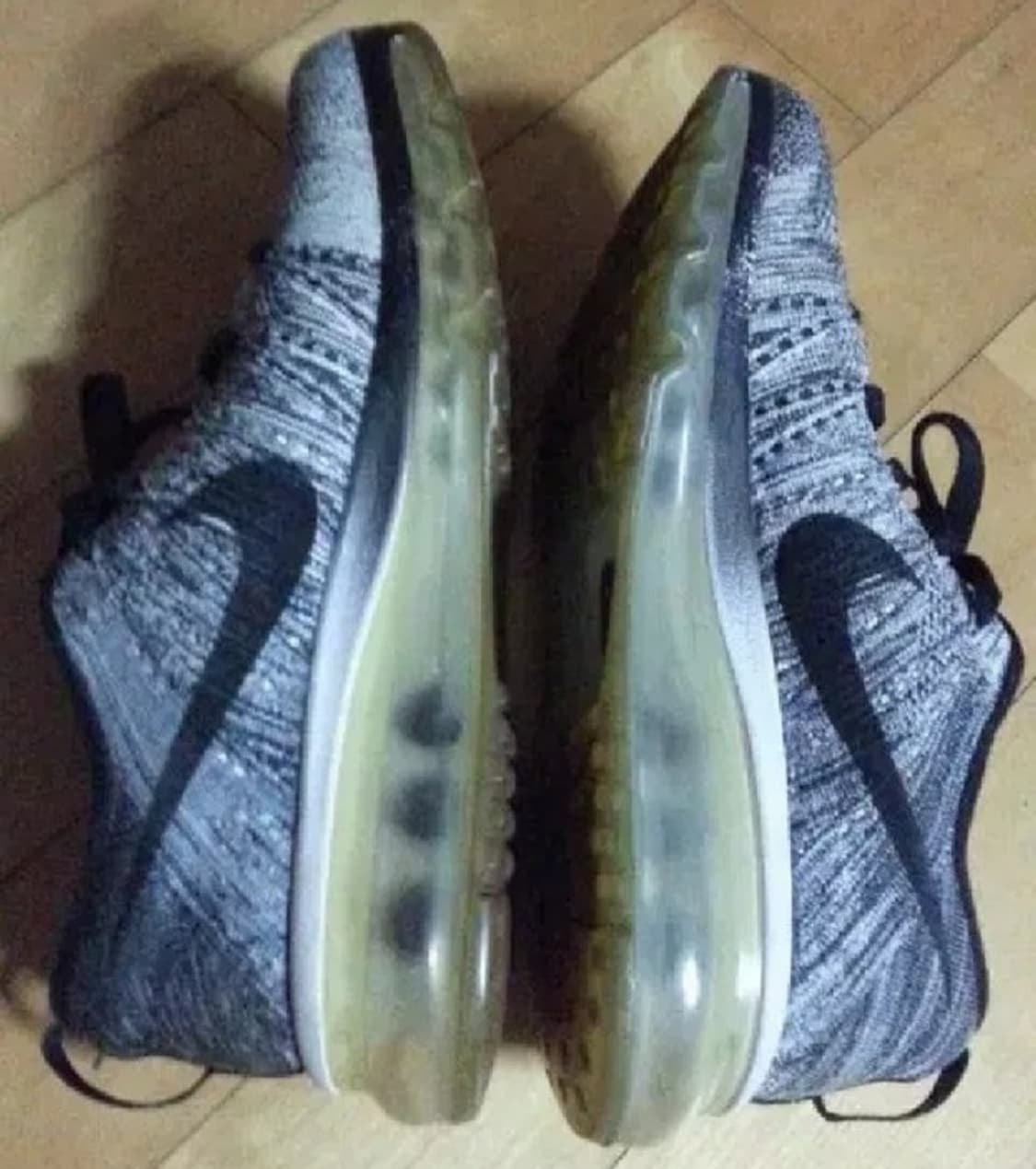 나이키 플라이니트 에어맥스 오레오 230 상품이미지5