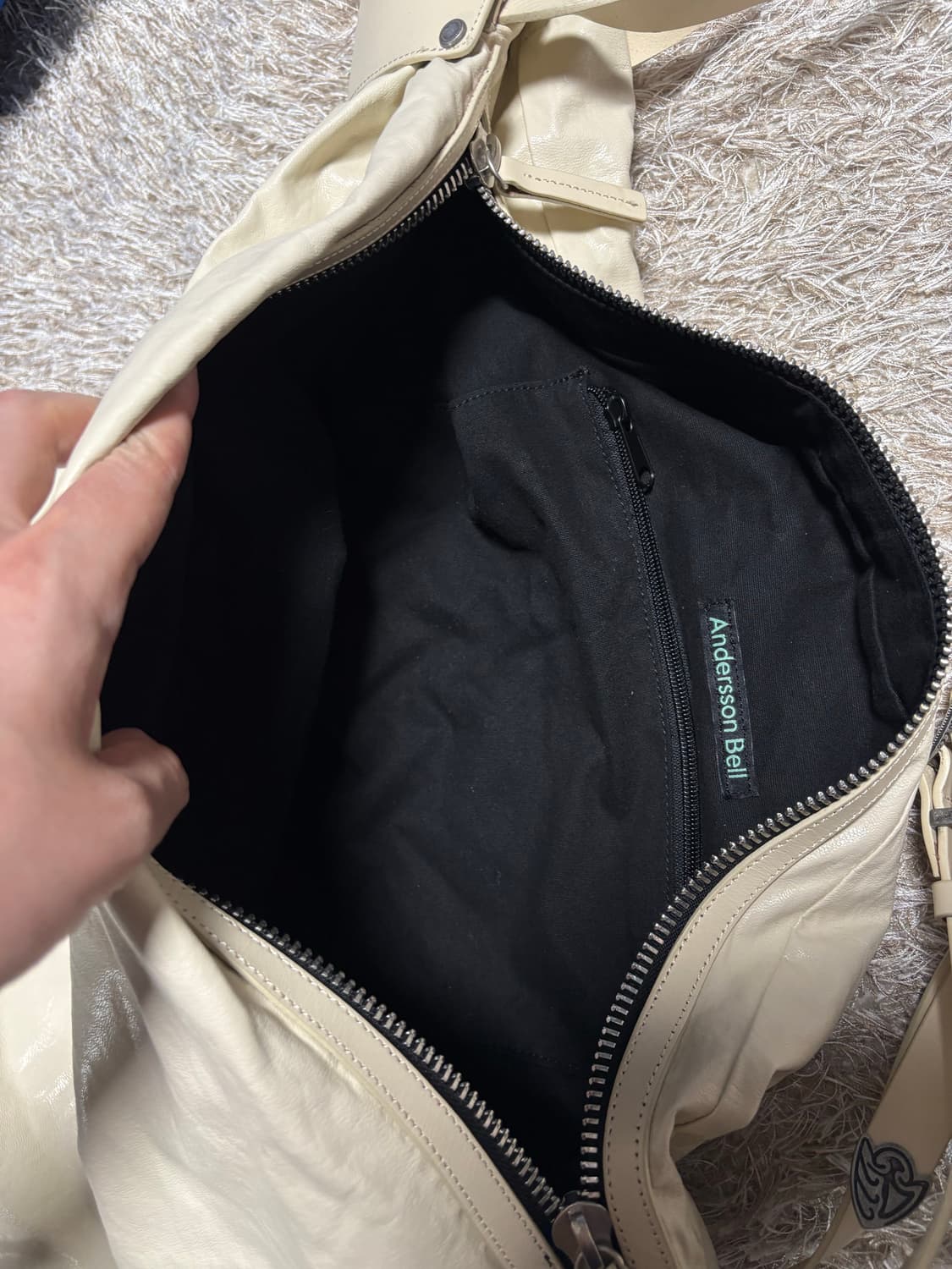 앤더슨벨 콘치 크로스백 상품이미지5