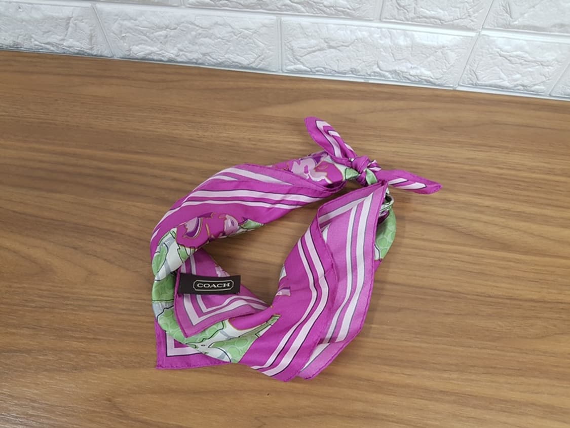 코치 실크 스카프 상품이미지4