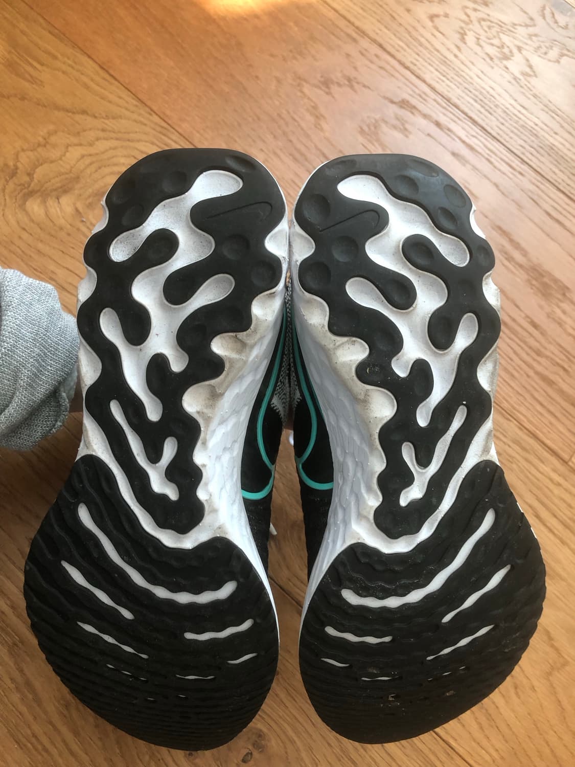 나이키 리액트 인피니티 런 플라이니트 2 (235) 상품이미지3