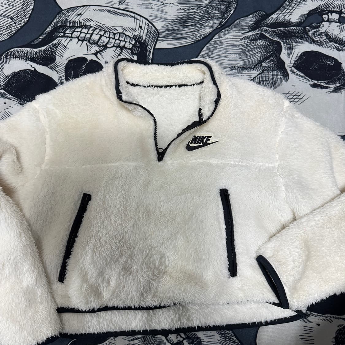 나이키 크롭 뽀글이집업 85 M 사이즈 상품이미지2