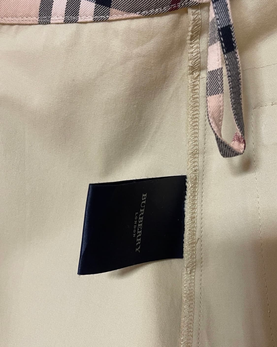 Burberry 버버리 베이지 스커트 made in england 상품이미지3