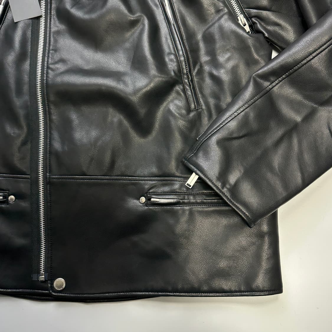 UNDERCOVER x GU 언더커버 지유 가죽 자켓  상품이미지5