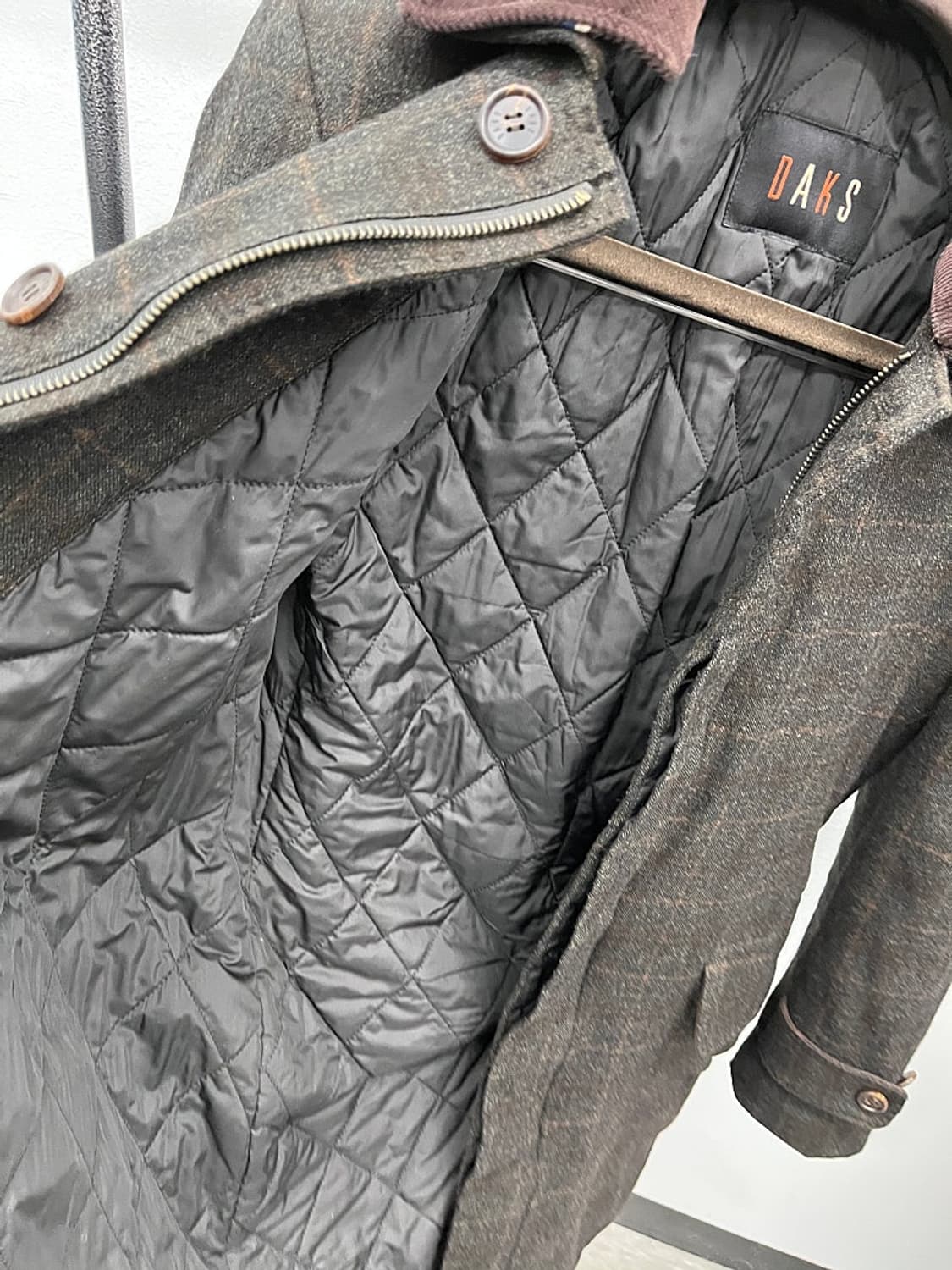 95) 닥스 코듀로이 카라 체크코트  상품이미지8