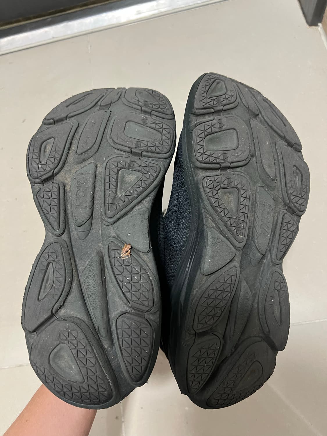 호카 본디 8 블랙 와이드 270 상품이미지6