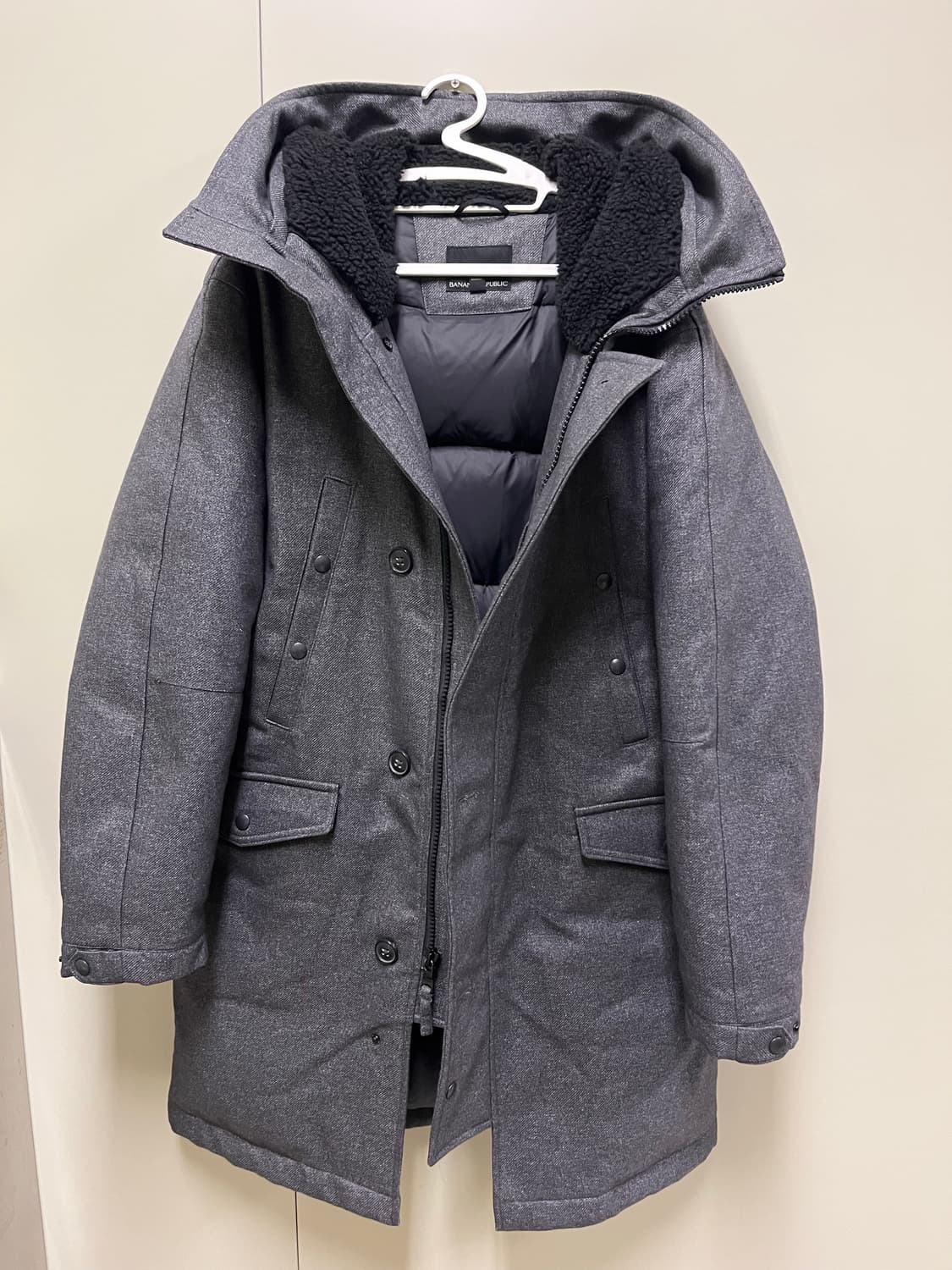 바나나리퍼블릭 다운코트 롱패딩 m(100) 상품이미지1