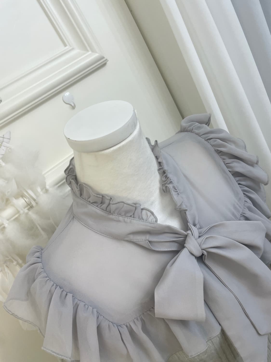 EVELYN sheer gray twist knit ruffle blou 상품이미지7