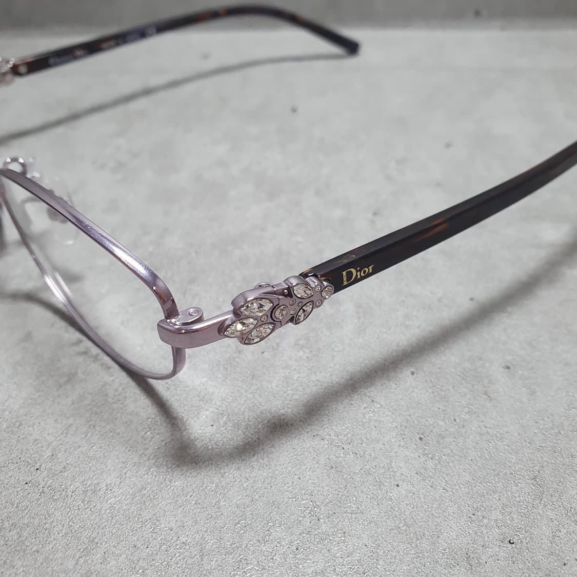 디올 CD7701J 안경테 상품이미지3