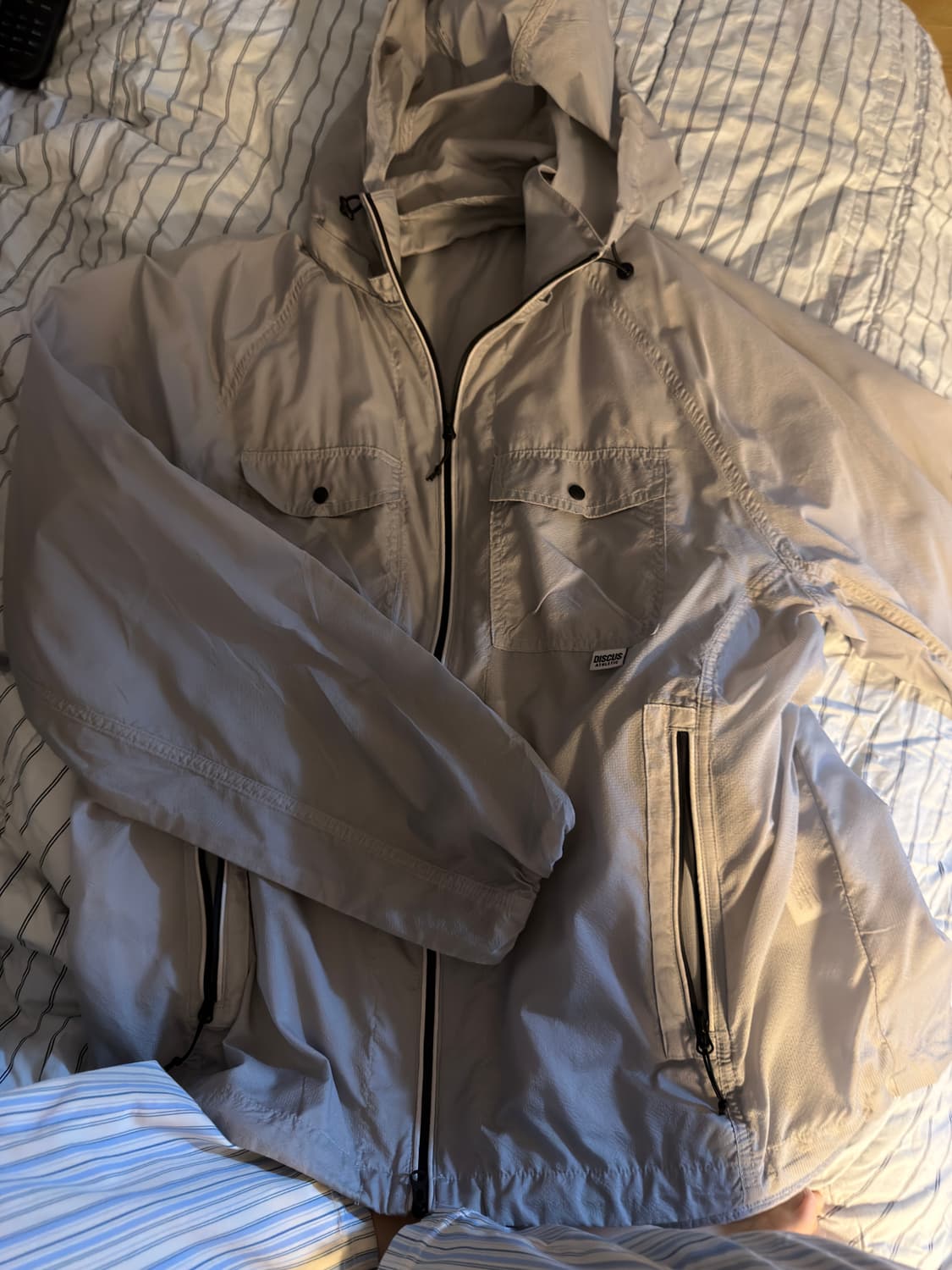 디스커스 후디드 윈드브레이커 그레이 M 상품이미지2