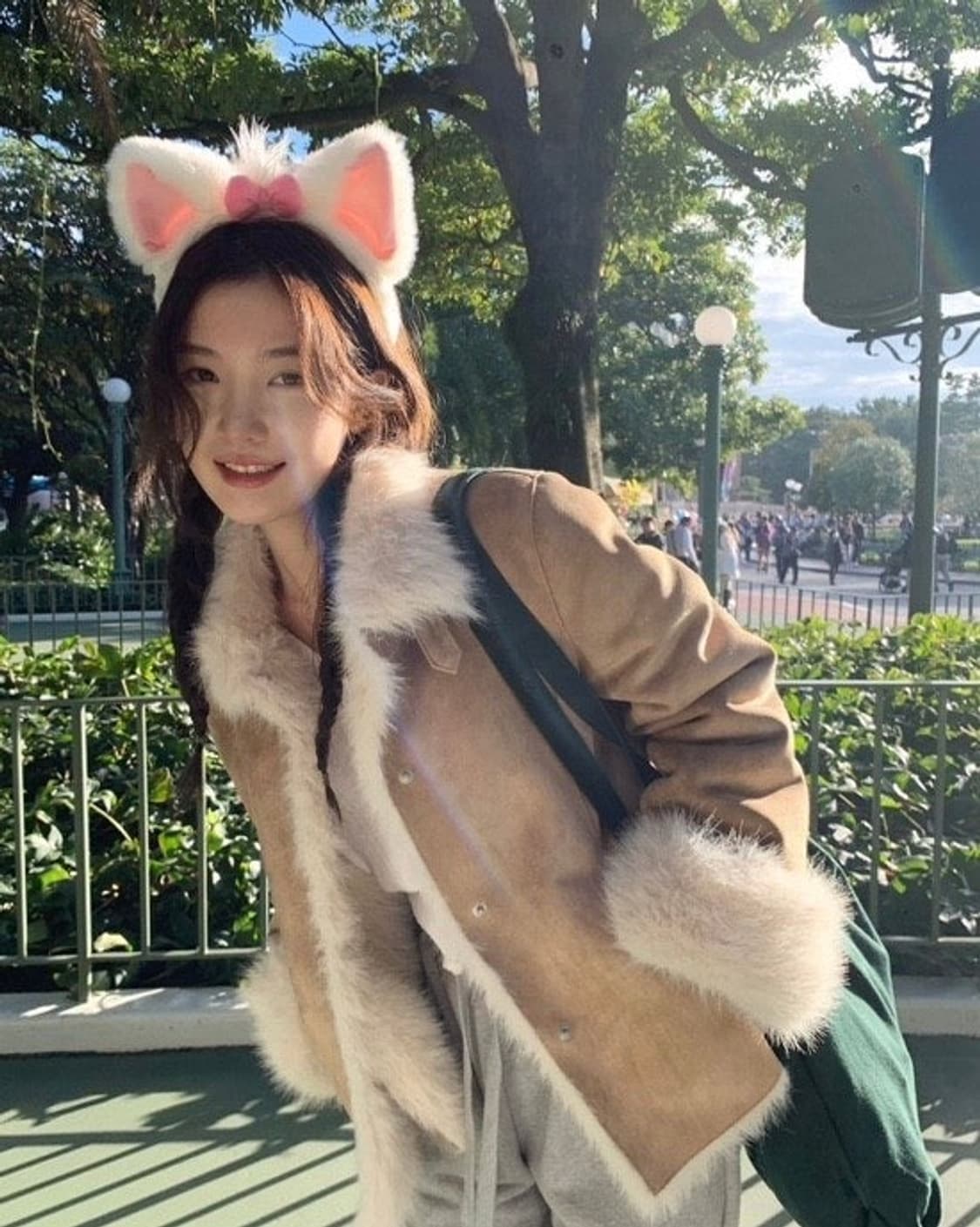 더바넷 케이티 에코 시어링 자켓 무스탕 상품이미지1