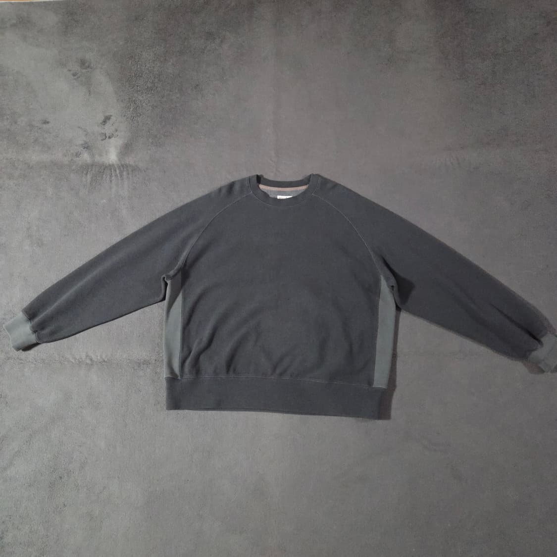 러프사이드 래글런 스웨트셔츠 맨투맨 3 105-110 차콜 상품이미지1