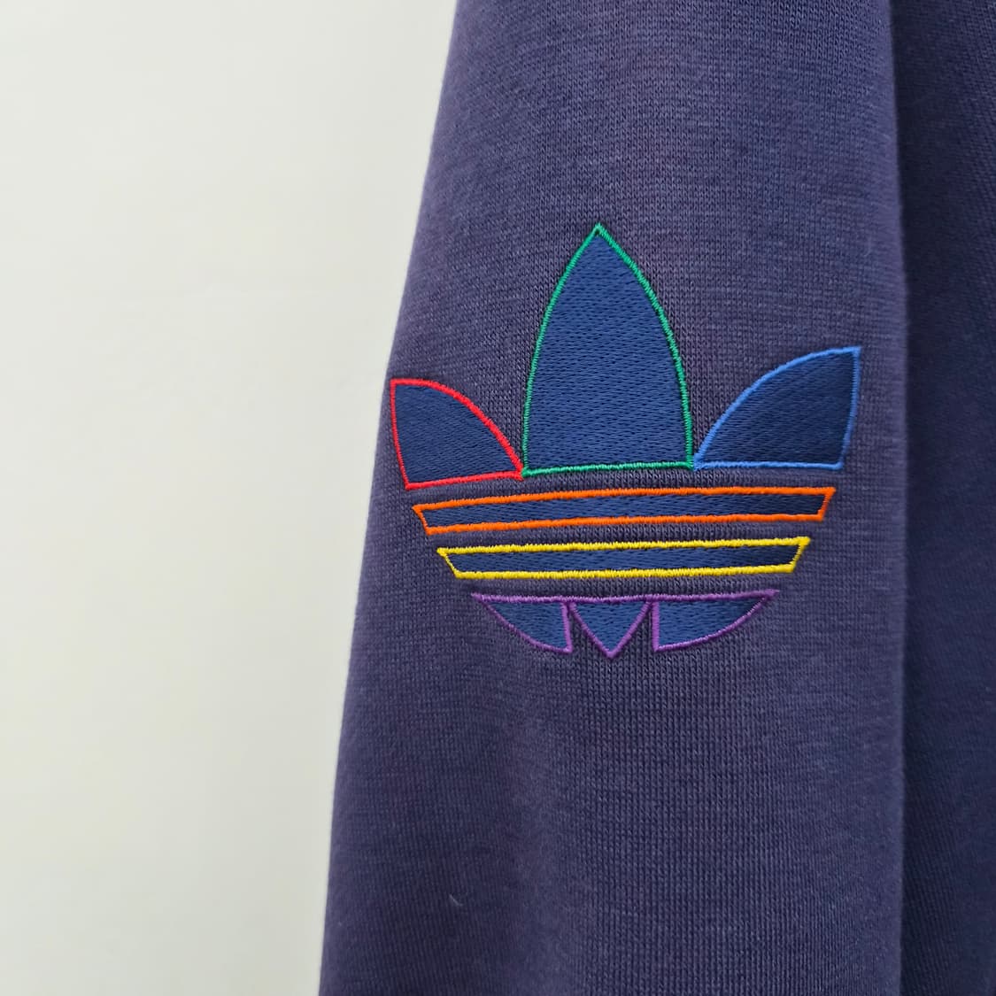 아디다스 레인보우 로고 후드집업 남성 L 상품이미지2