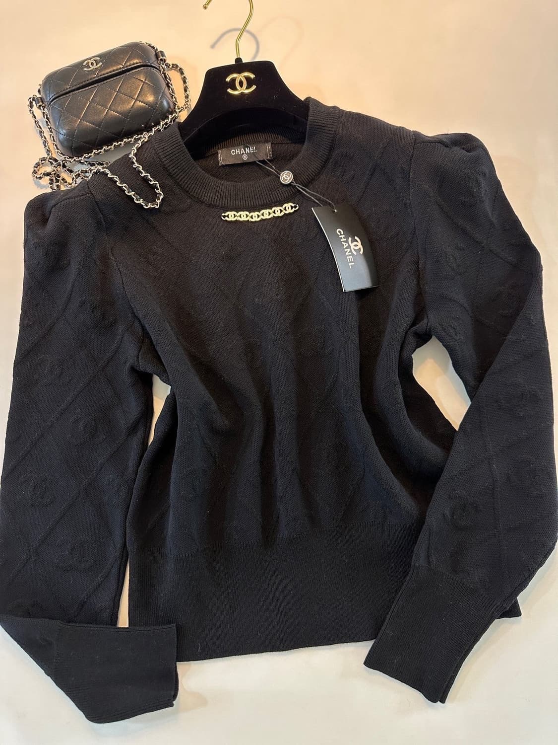 (새상품)샤넬장식니트 상품이미지2