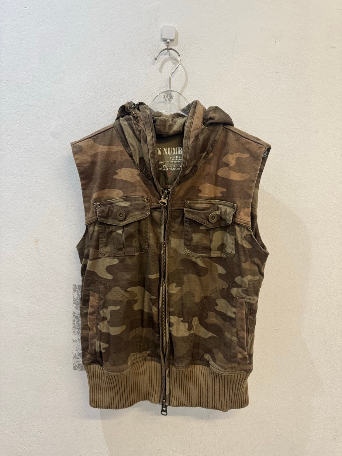 BACK NUMBER Camouflage hoodie vest 상품이미지1