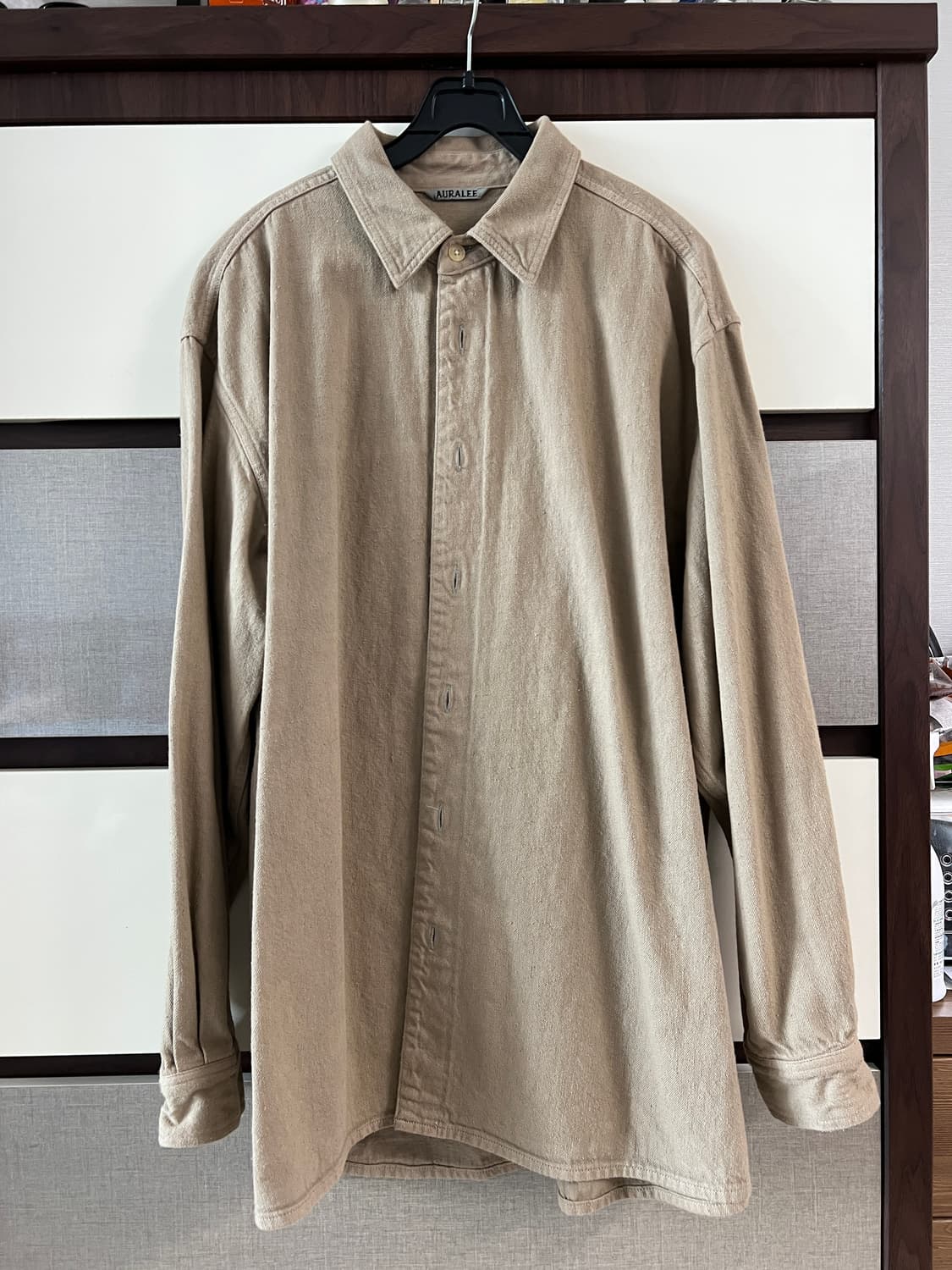 오라리 22aw 보타니컬 셀비지 데님셔츠 네츄럴 브라운 상품이미지1