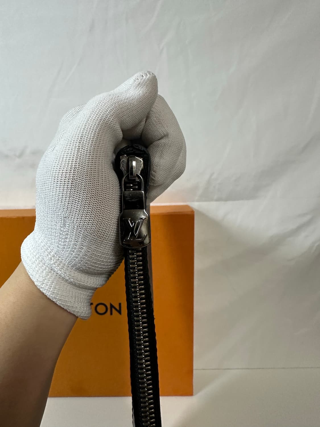 루이비통 디스커버리 클러치 + 드라곤느 키링 (GM/OS)  상품이미지6