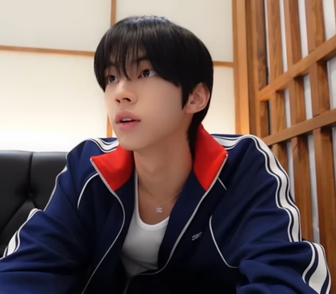 셀린느 로고 트랙 자켓 상품이미지3