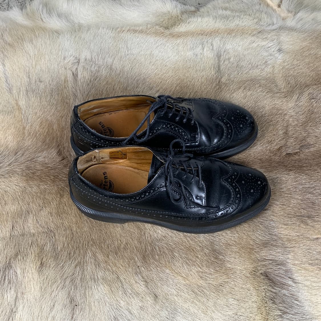 닥터마틴 윙팁 레더 슈즈 상품이미지2