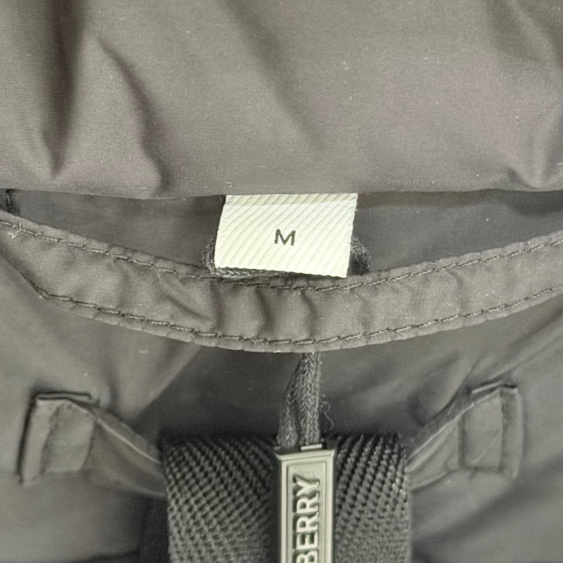 (A+/M) / 버버리 호스페리 프린트 후드 패딩 자켓 블랙 상품이미지8