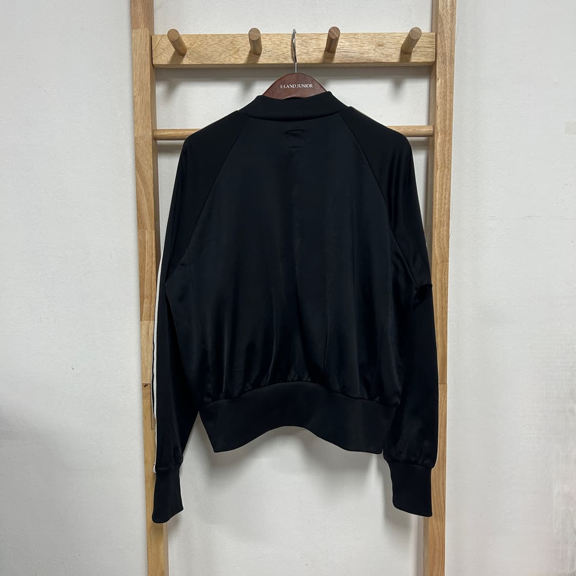 아디다스 오리지널 자수로고 슈퍼걸 트랙탑 져지 블랙 상품이미지5