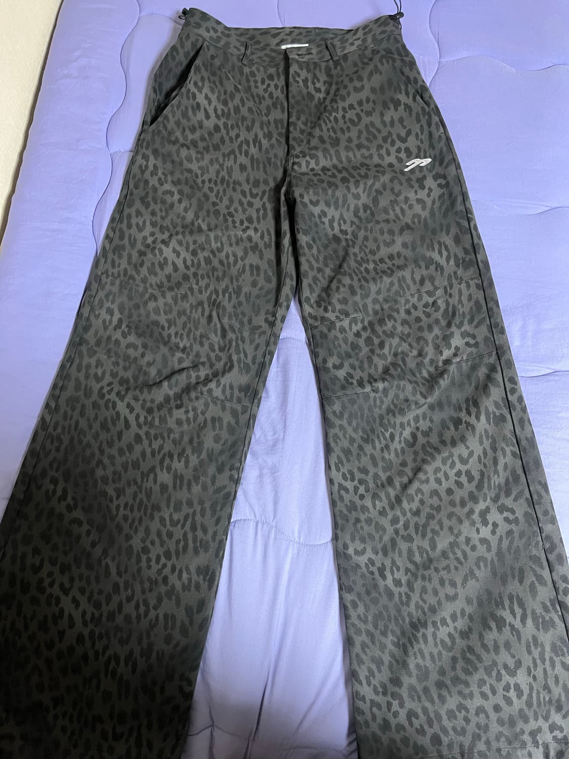 탄산마그네슘 코튼 레오파드 그레이 팬츠 상품이미지1