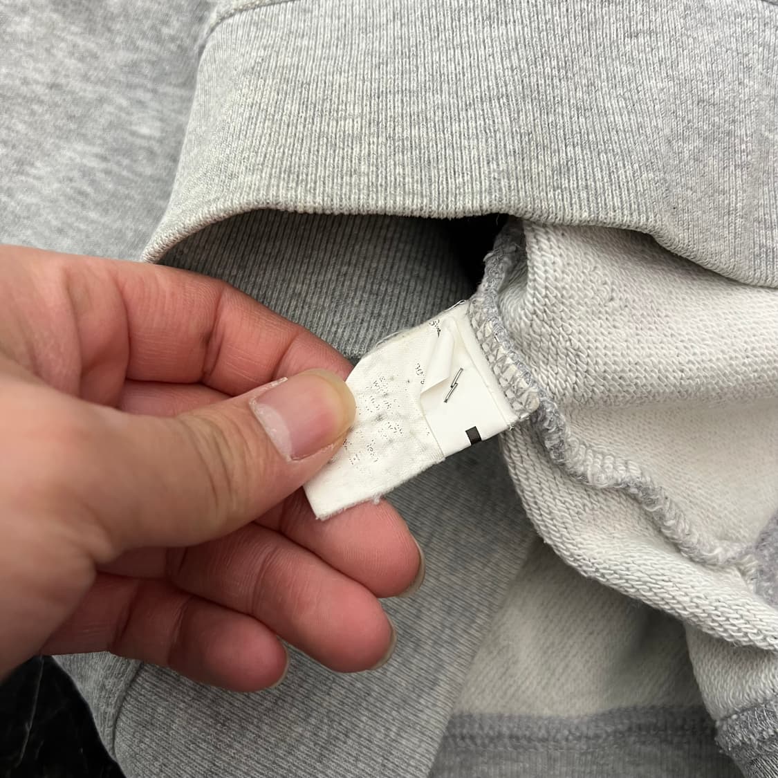 스투시 베이직 스몰로고 스웻 맨투맨 그레이 상품이미지5