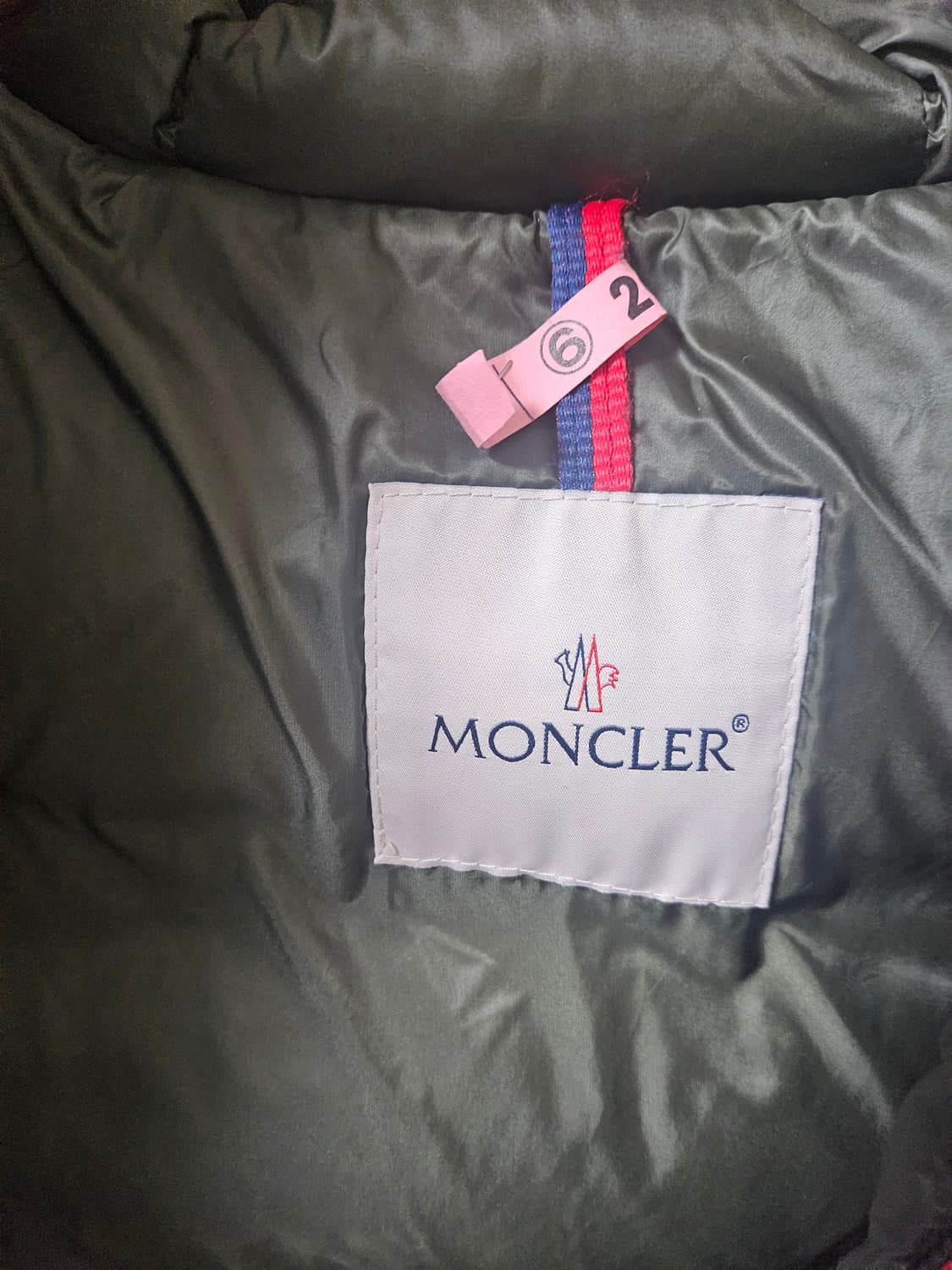 몽클레어 숏 패딩 2사이즈(95-100) 상품이미지4