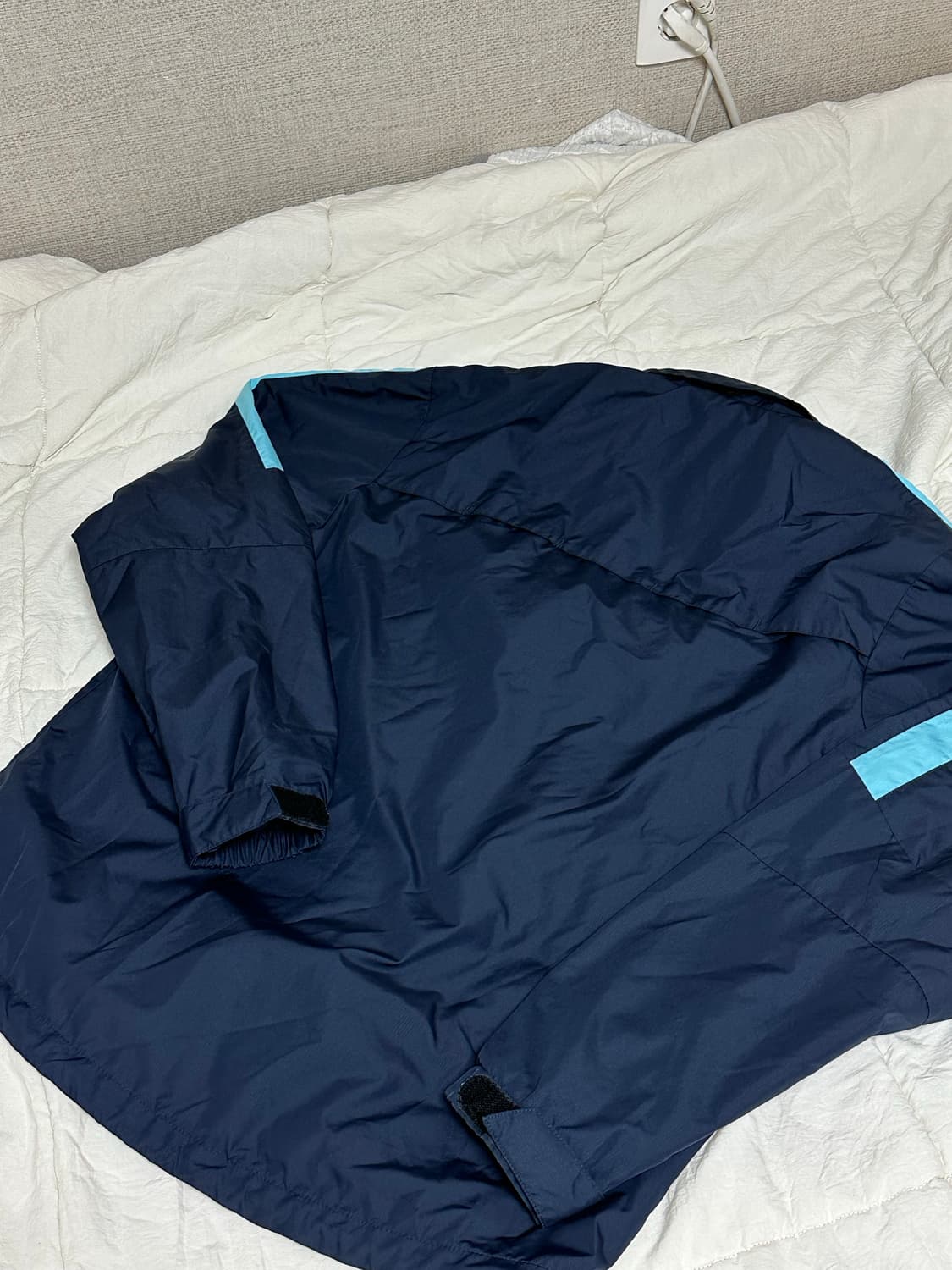 16-17 나이키 국대 바람막이 라지 상품이미지2