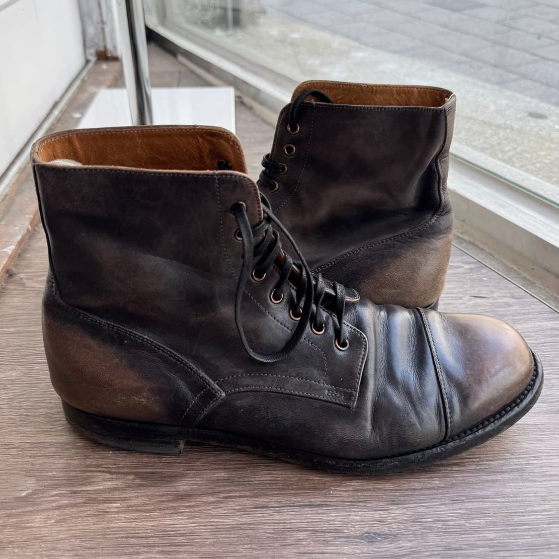OFFICINE CREATIVE 캡토 레이스업 레더 부츠 상품이미지1