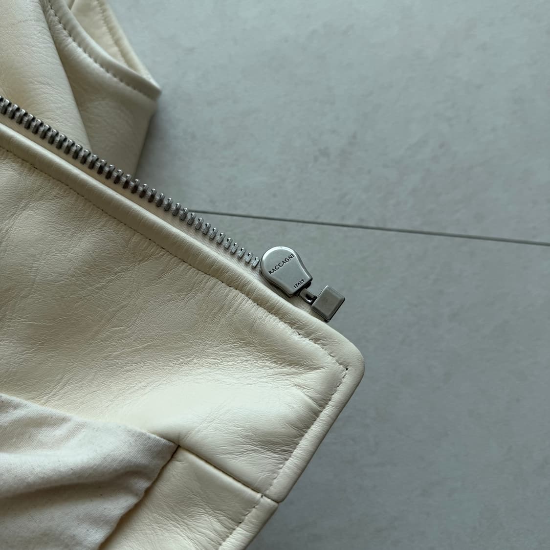 ann demeulemeester vest calf skin 52 상품이미지5