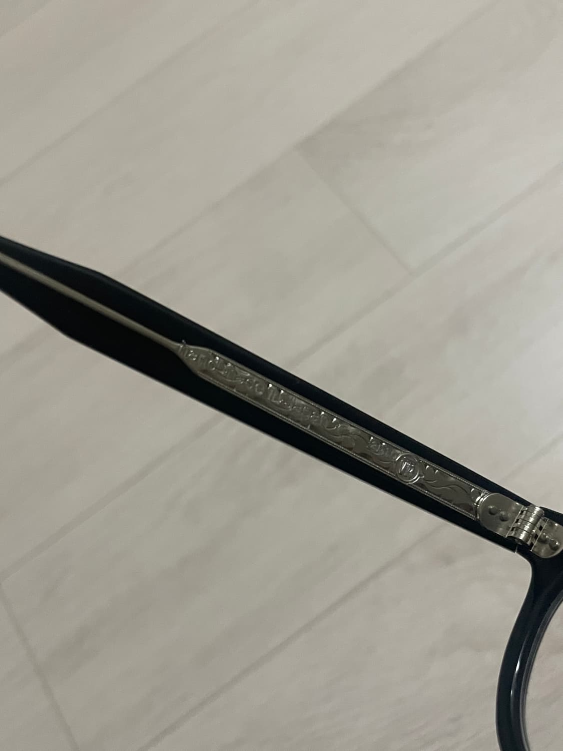 TVR 504 블랙 44사이즈 2021 한정판 상품이미지3