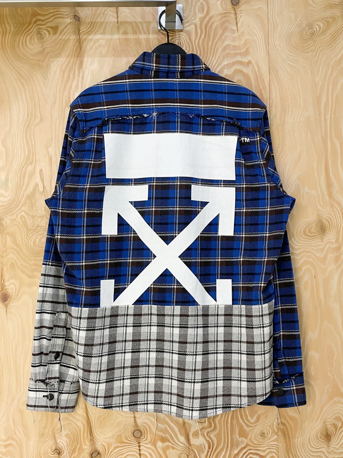 오프화이트 18F/W 11주년 셔츠 상품이미지1