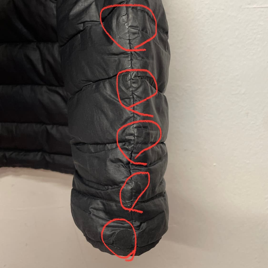 파타고니아 블랙 다운 스웨터 자켓 상품이미지8