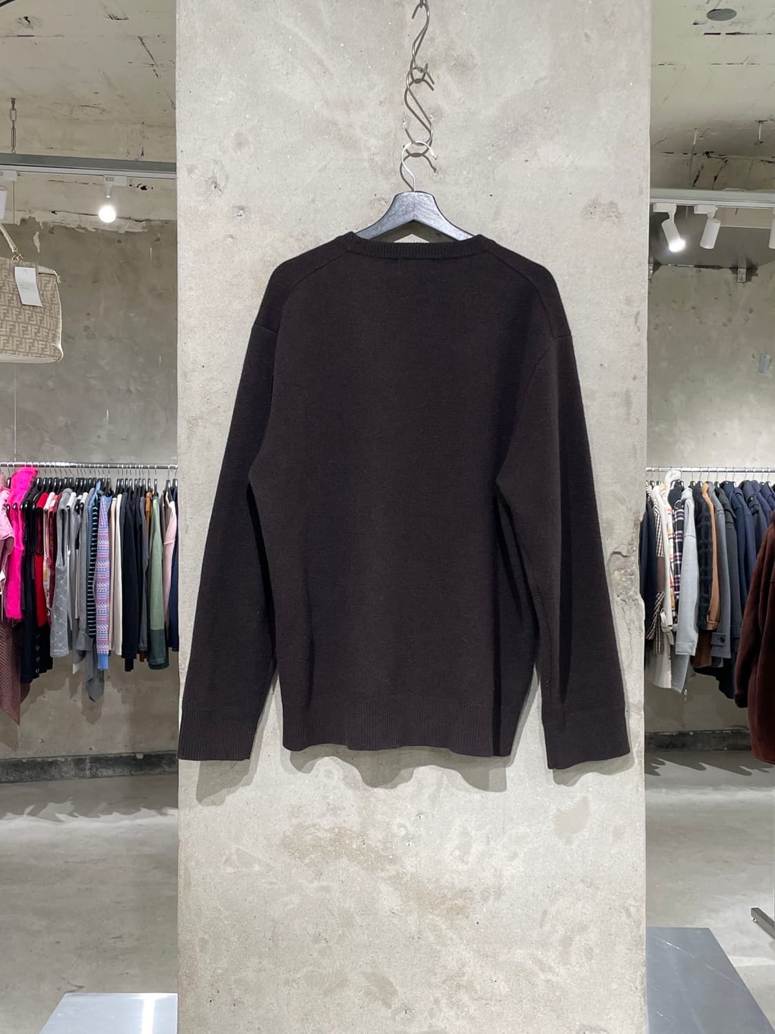 타임 옴므 다크 브라운 U넥 스웨터 상품이미지6