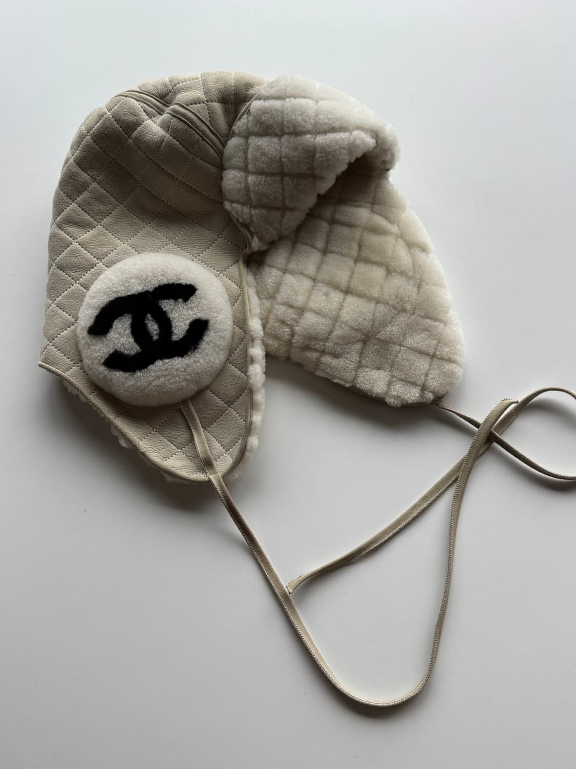 Chanel hat shearling lambskin 상품이미지1