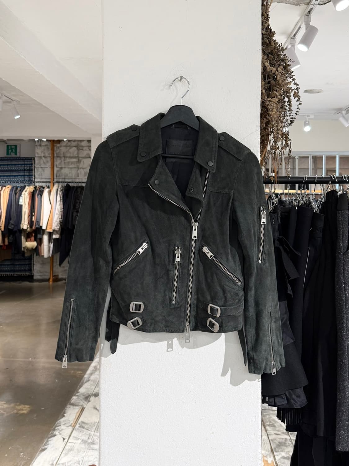 올세인츠 딥 카키 에드워즈 바이커 고트 스킨 스웨이드 자켓 상품이미지1