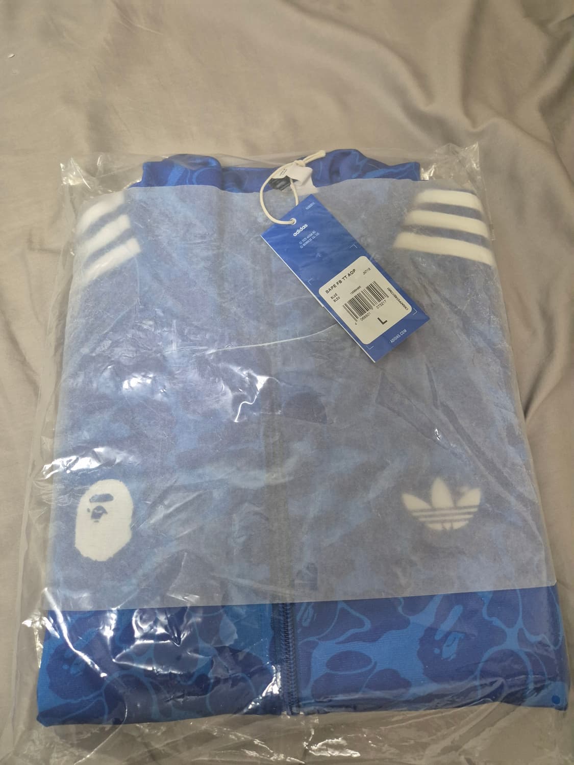 (미개봉 새상품)베이프 아디다스 트랙탑 블루 상품이미지2