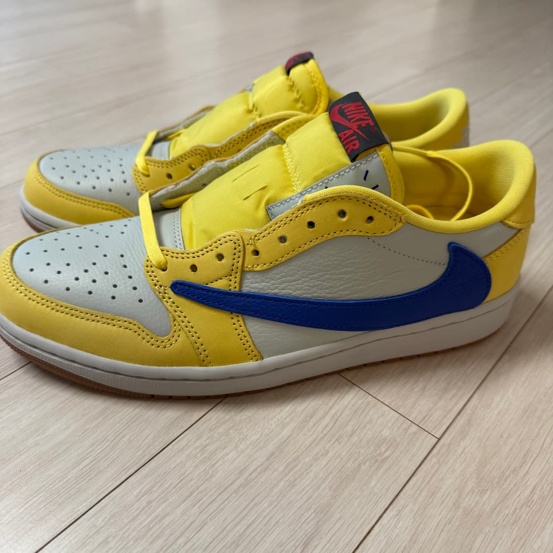 조던1 카나리 트래비스스캇 남자 270  상품이미지2