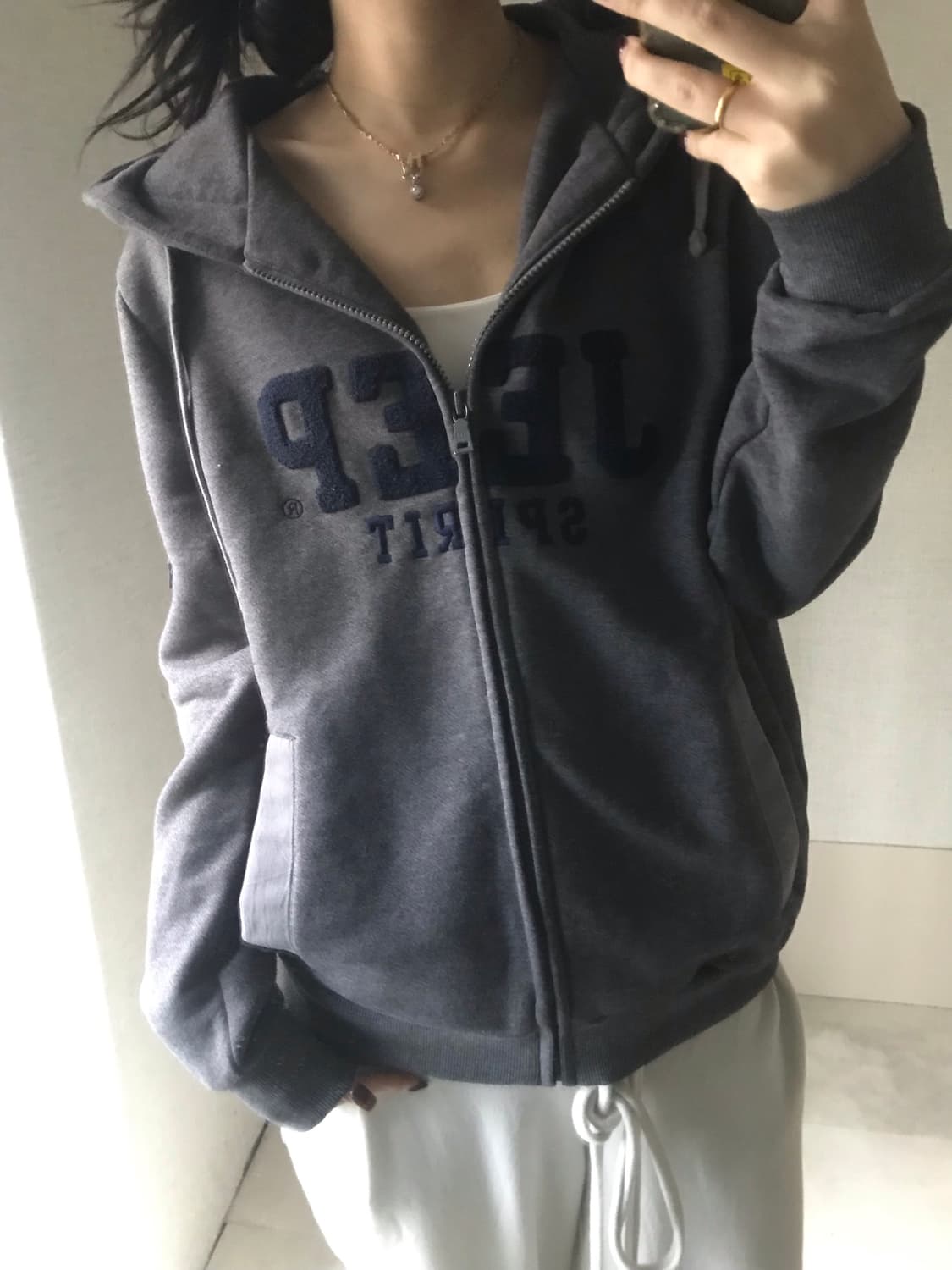 지프 그레이 후리스로고 후드집업 상품이미지5