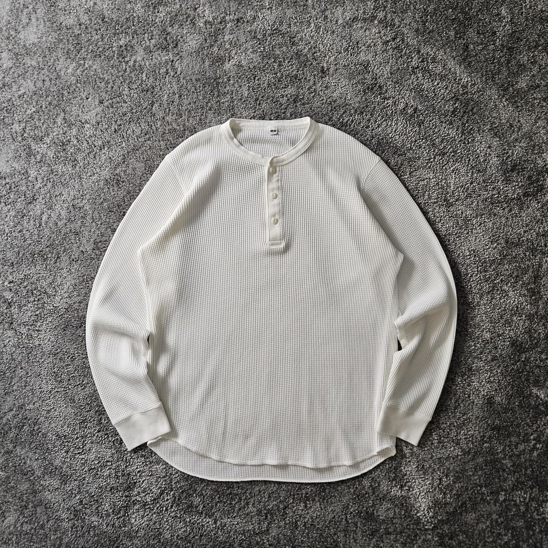 [무료배송] UNIQLO 긴팔 티셔츠 상품이미지1
