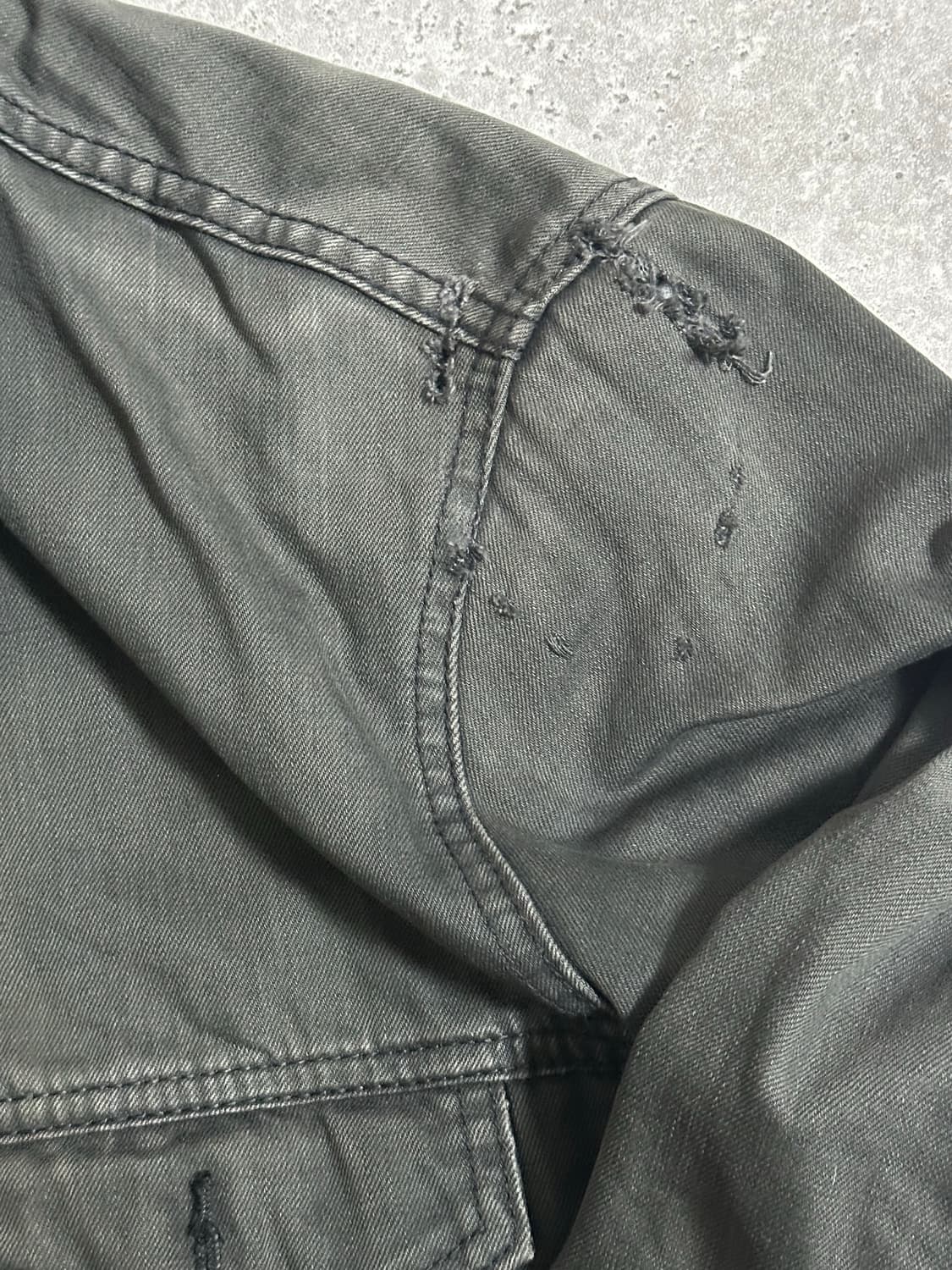 Levi’s 블랙 쉐르파 트러커 자켓 상품이미지7