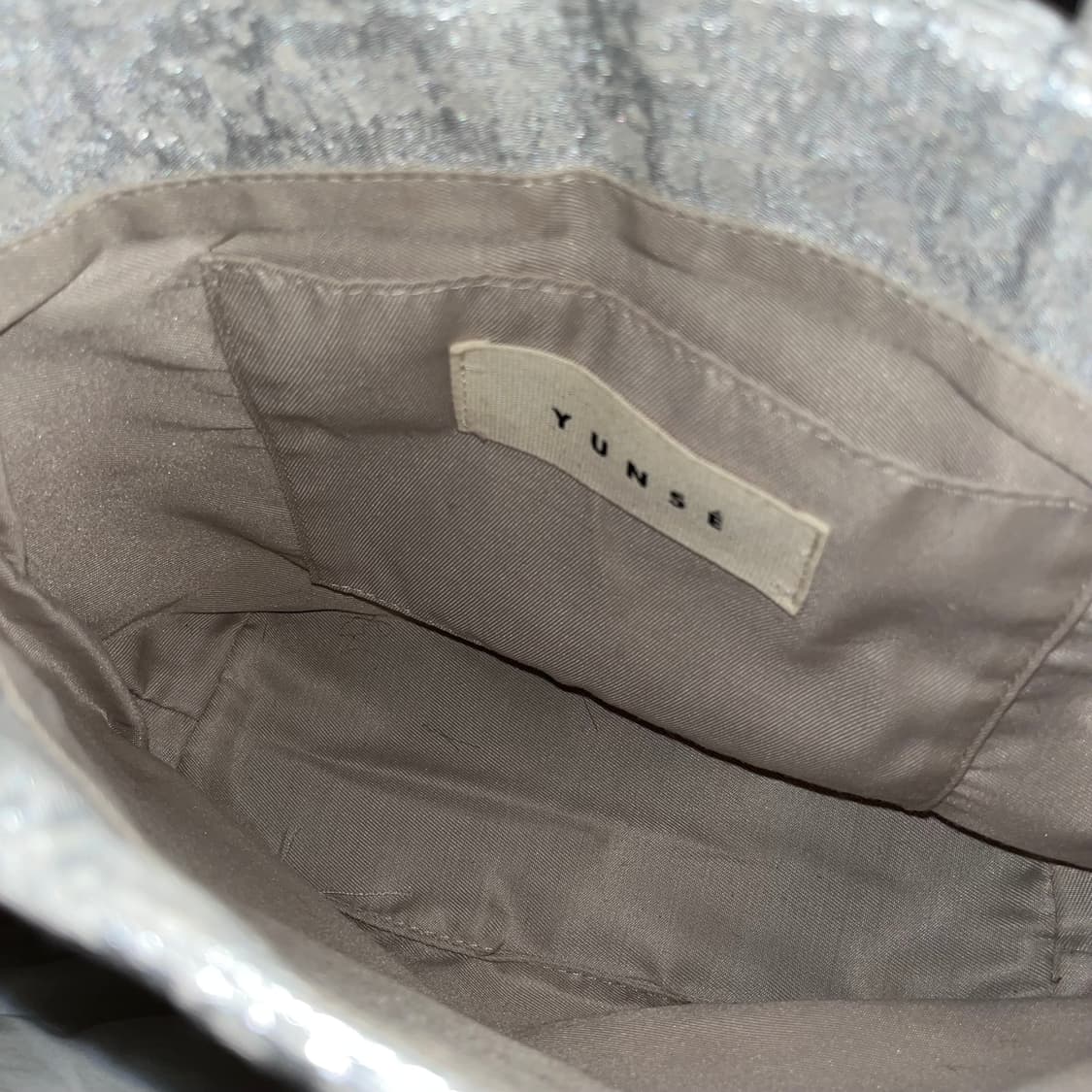 *가격조정X/판매중단예정* Yunse 실버볼 미니 토트백 상품이미지3