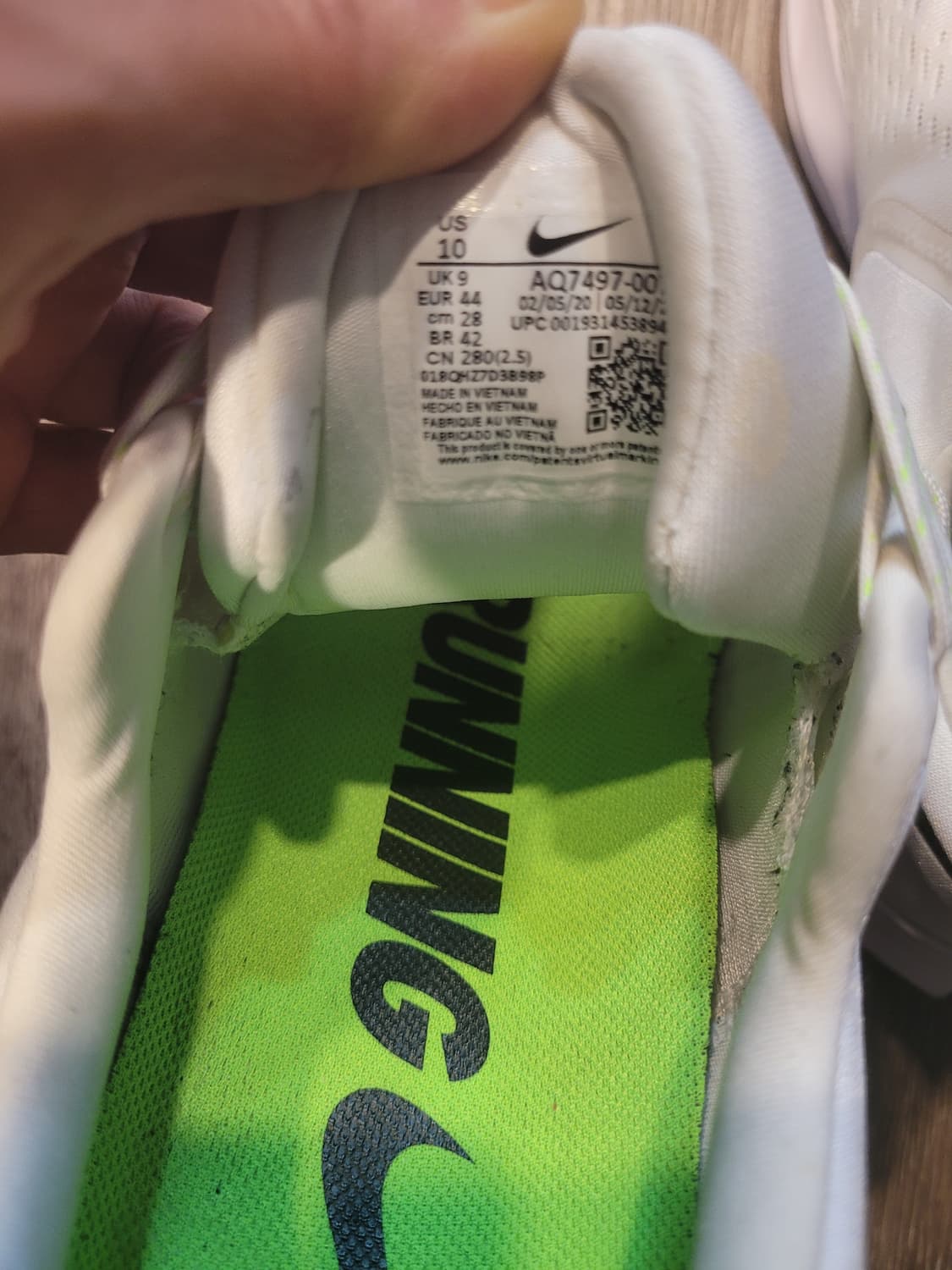 나이키 줌 윈플로6 런닝화 흰색 280mm 상품이미지6