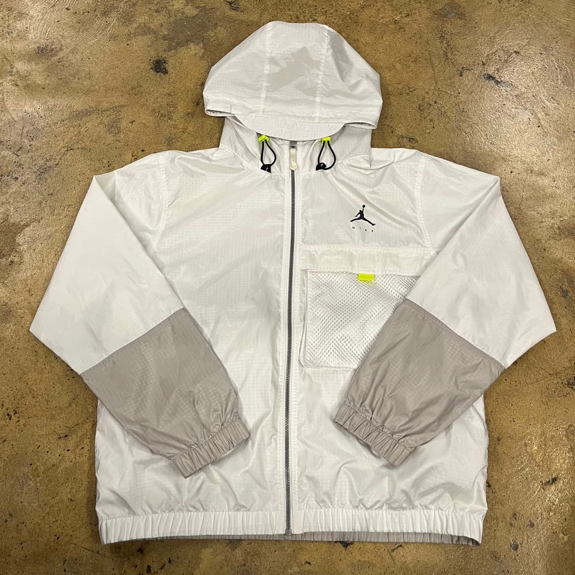 [정품/L] 조던 화이트 후드 바람막이 자켓 b15 상품이미지2
