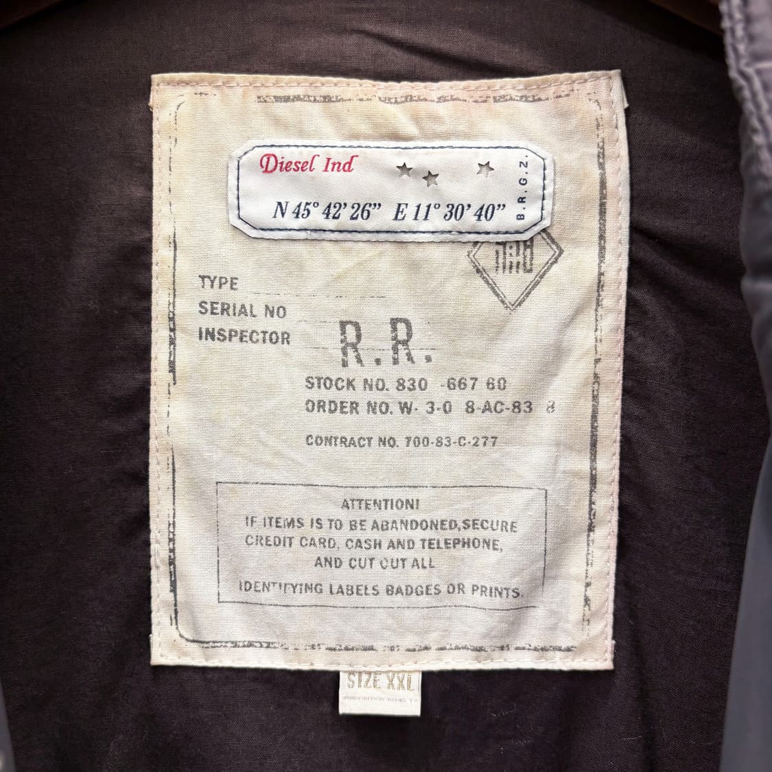 디젤 셰어링 레더 믹스 라이더 자켓 메탈 패치 셔링 디테일 차콜 브라운 상품이미지9